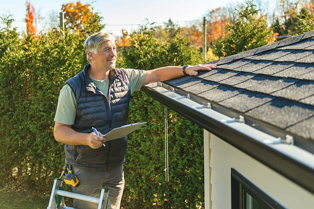 Professional Roof Replacement technician working in Iola, TX